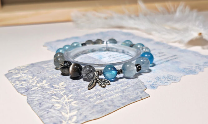Aquamarine bracelet with soft blue gemstone beads