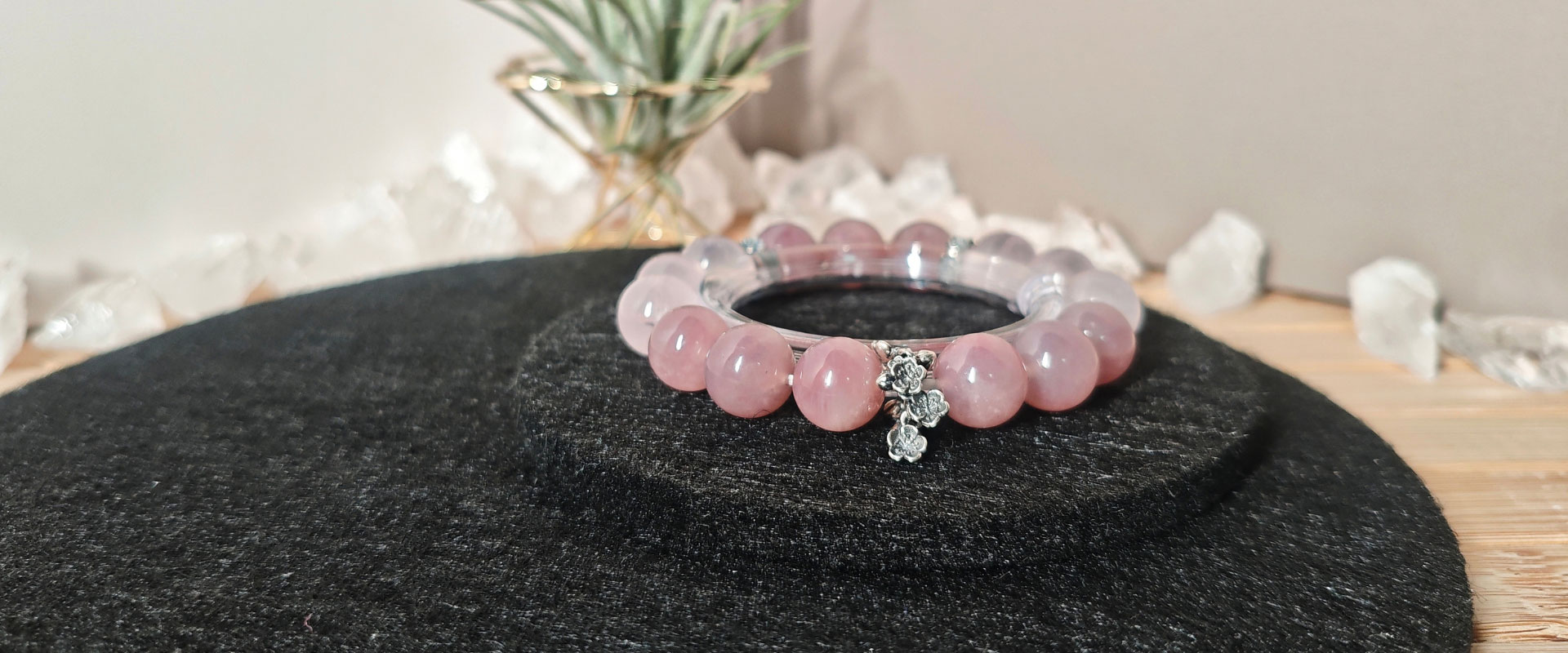 Rose quartz crystal bracelet by HEYDUCK